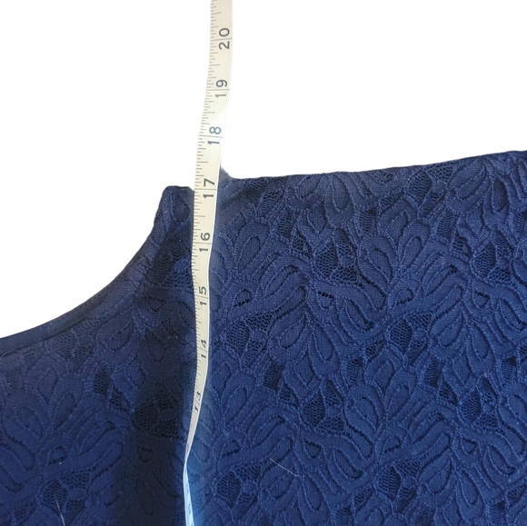 Banana Republic top - Picture 2 of 2